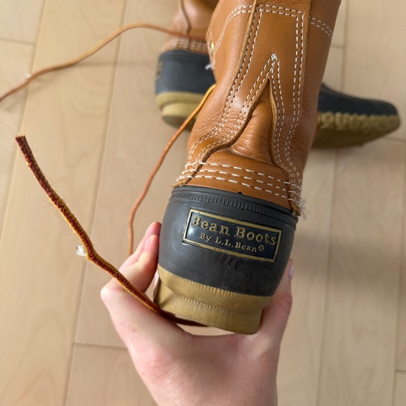 L.L. Bean Bean Boots 8” - Picture 3 of 4